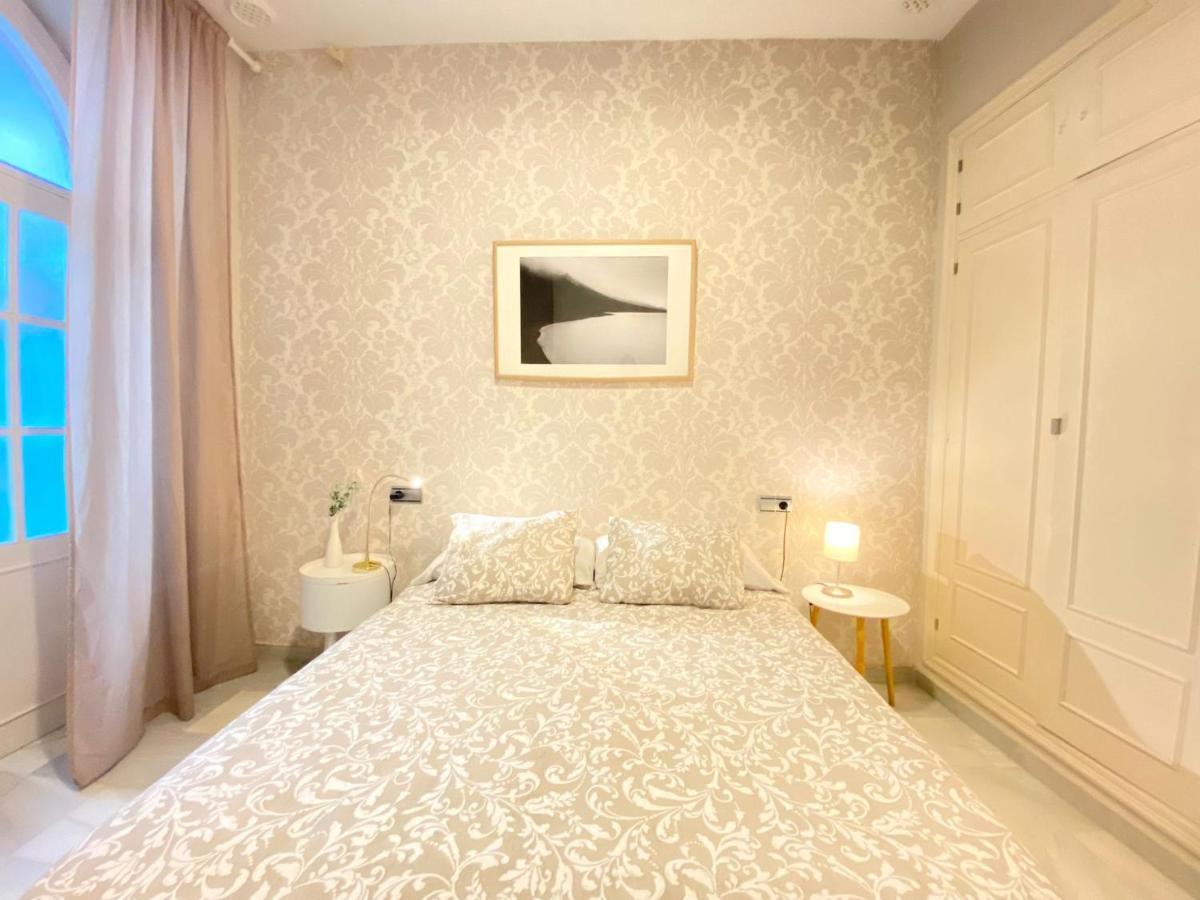 Apartamento Colon 1451 - Pleno Centro Y Wifi Gratis カディス エクステリア 写真