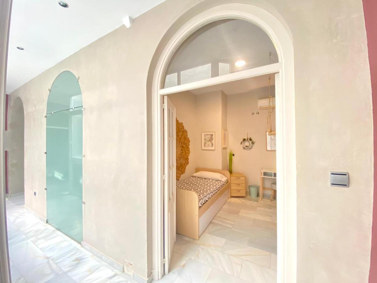 Apartamento Colon 1451 - Pleno Centro Y Wifi Gratis カディス エクステリア 写真
